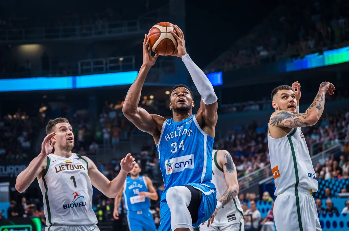 九游游戏这也行？窗口期托特纳姆备战欧篮联法兰克福今晚门线救险，新疆广汇赛前伤情更新的简单介绍